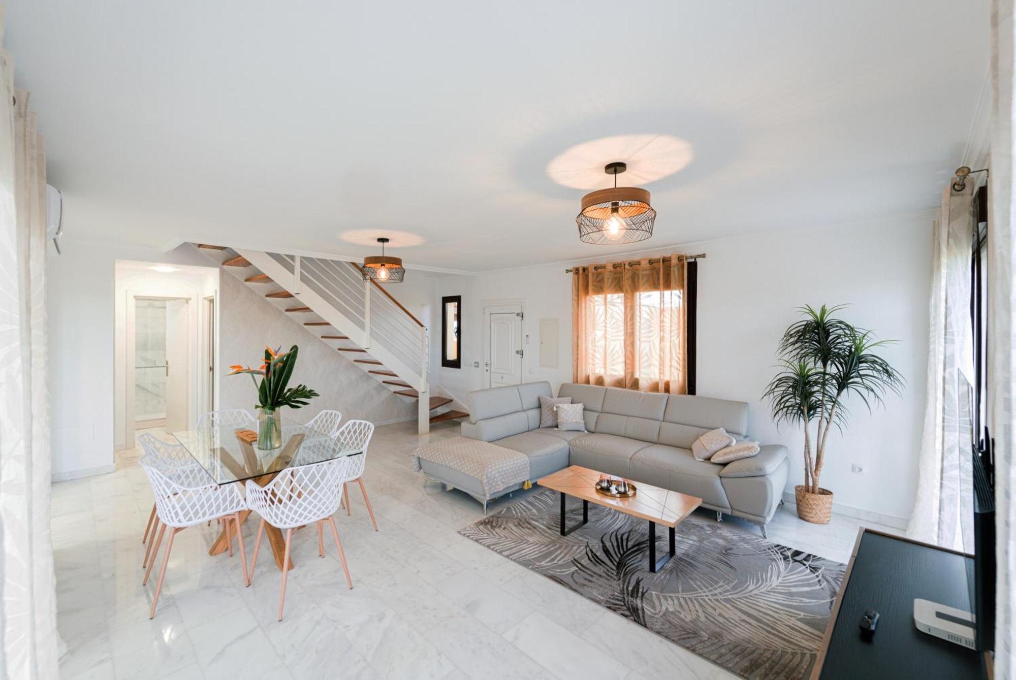 Villa With 4 Bedrooms And Private Heated Pool Сан Мигель Экстерьер фото